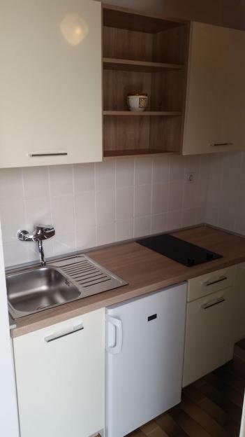 Small Apartment Merica Novalja Ngoại thất bức ảnh